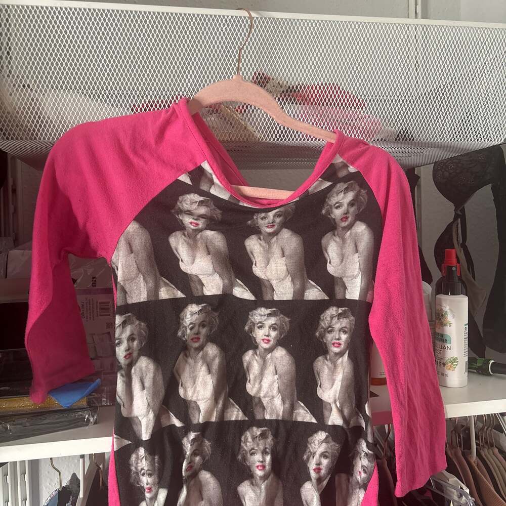 Marilyn Monroe Pink Graphic 3/4 Sleeve Baseball Tee